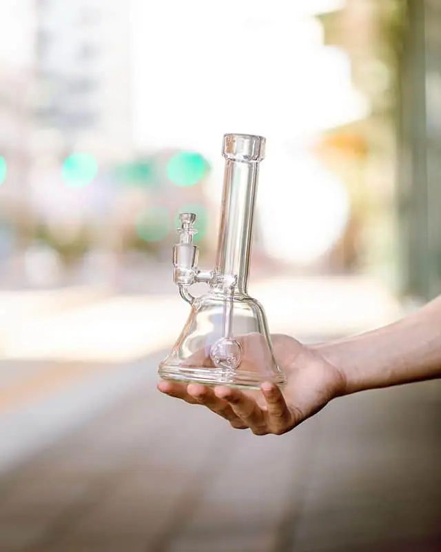 grav 9 bell base glass water pipe