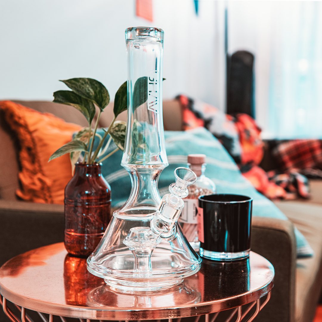 GRAV Empress Water Pipe