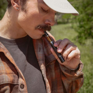 Everyday Canna Co Field Pen 510 Battery lifestyle view