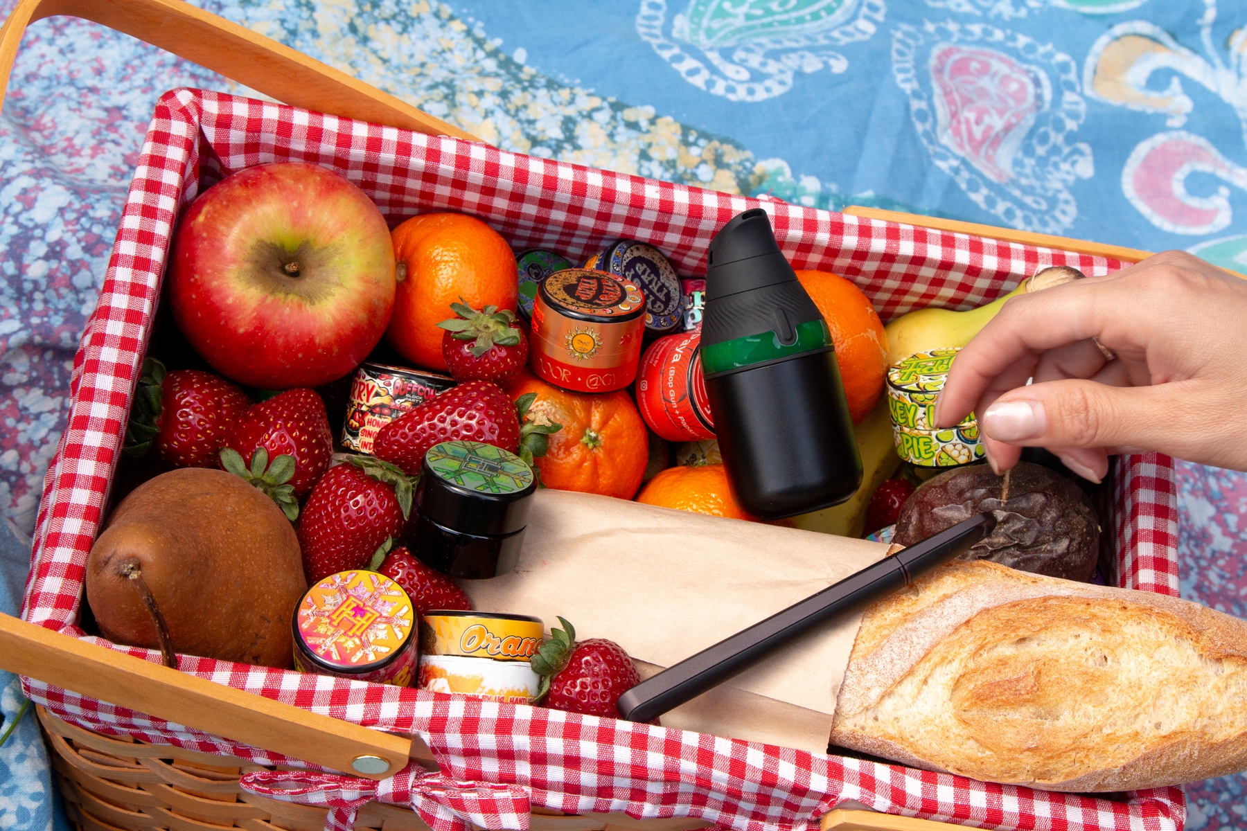Puffco Proxy Core and Puffco Hot Knife in a picnic basket
